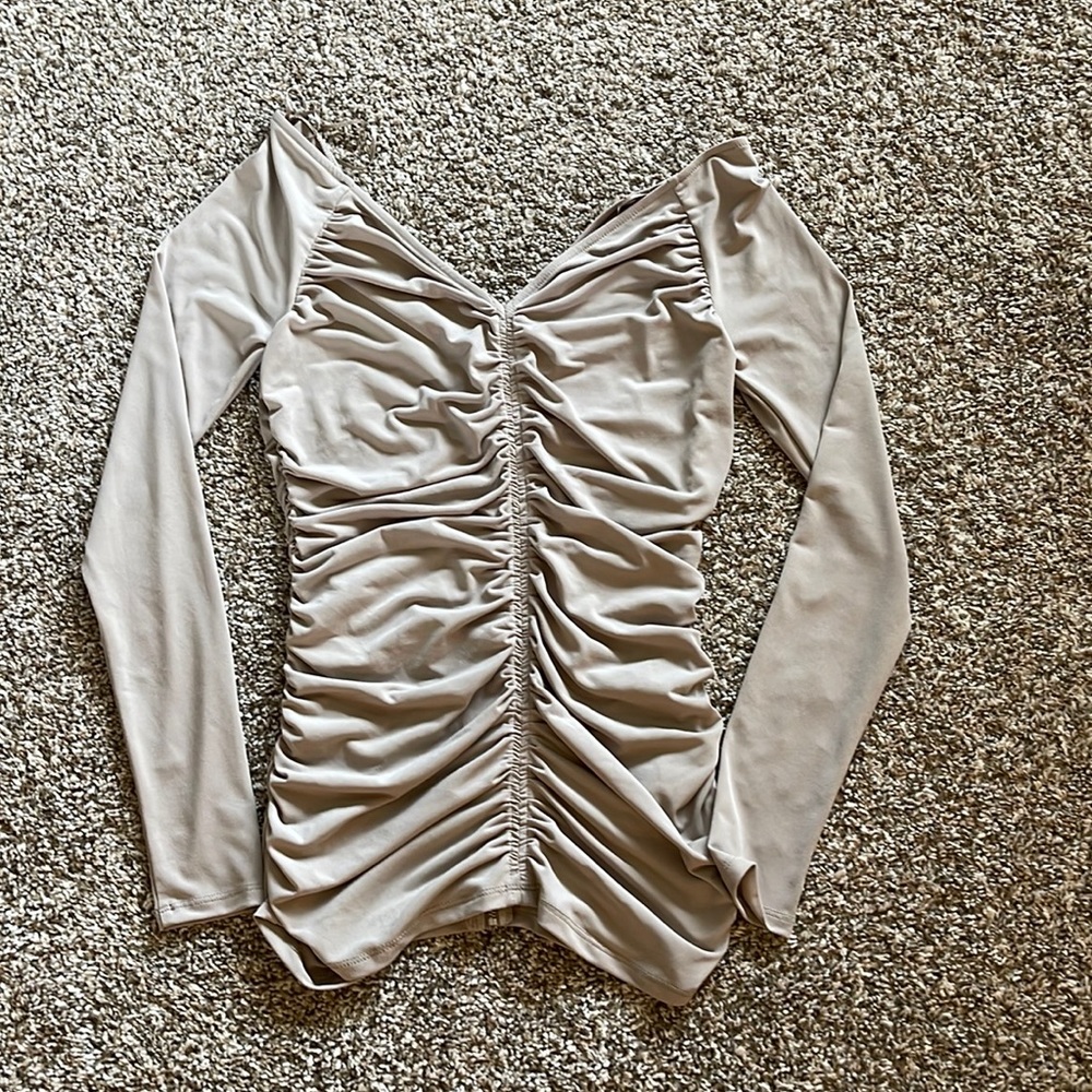 Guess top